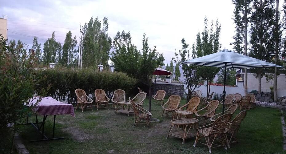 Hotel Gawaling International, Leh 5